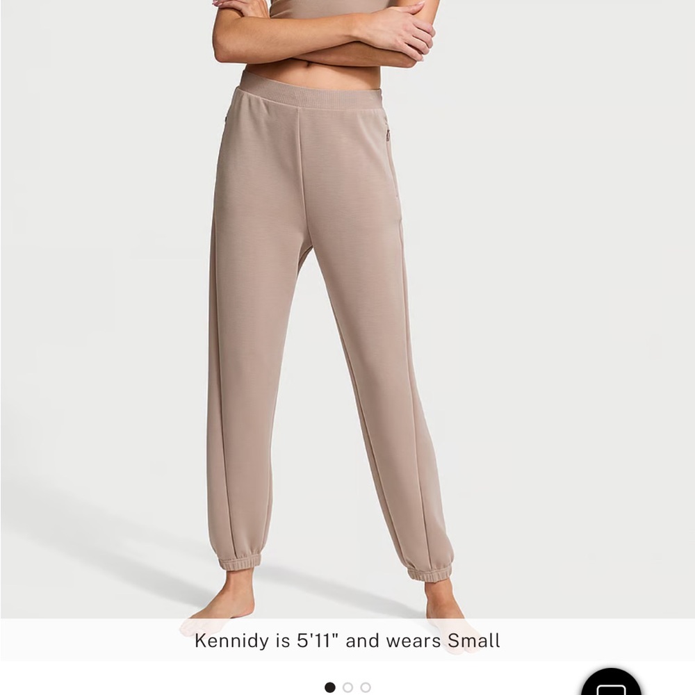 Victoria Sport blush matching sweat set - Picture 5 of 8